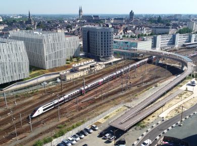 Image de l'opération Passerelle-Angers- (1) internet